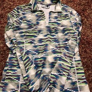 Bundle - 2 athletic shirts